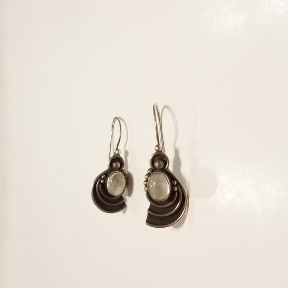 Sterling silver & moonstone hand crafted earrings - Picture 4 of 6